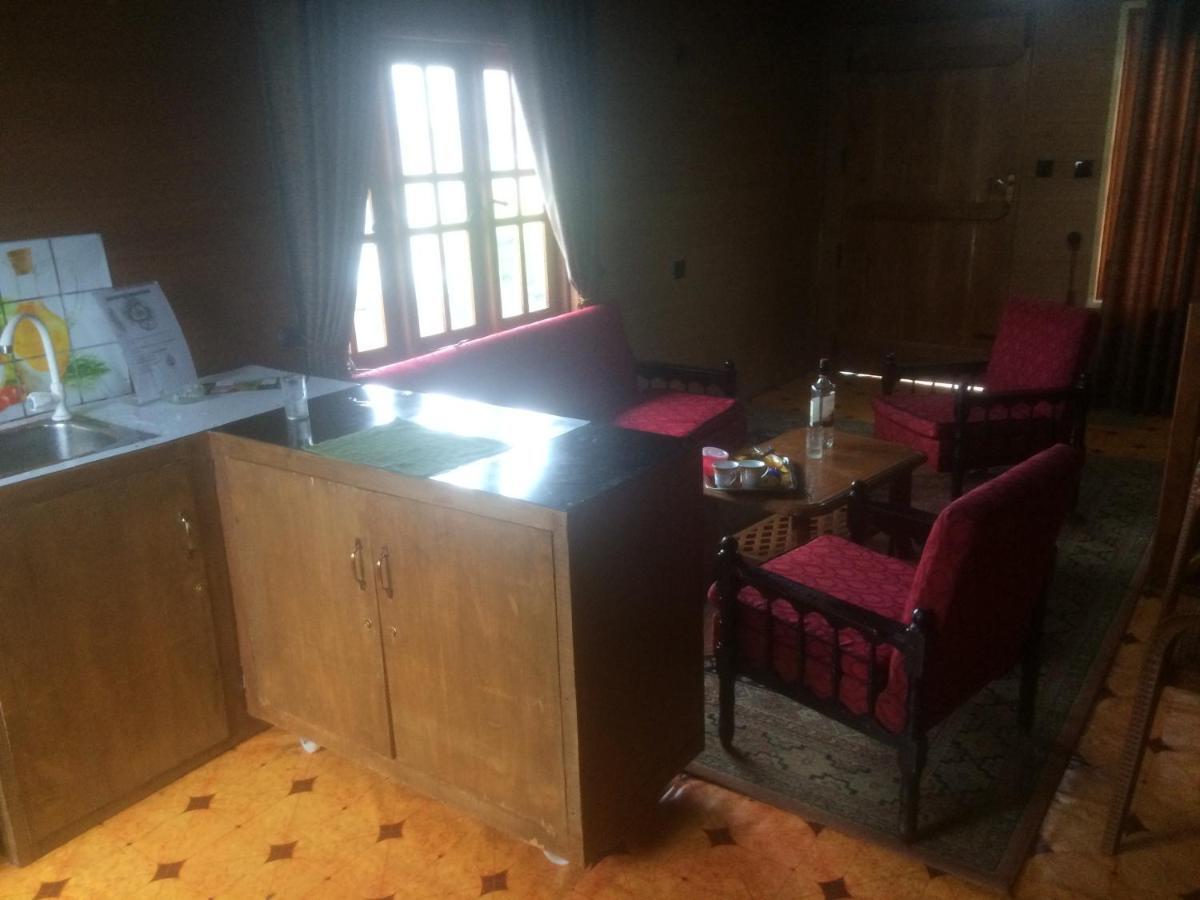 Bed and Breakfast Wood Cabana Nuwaraeliya Nuwara Eliya Exterior foto